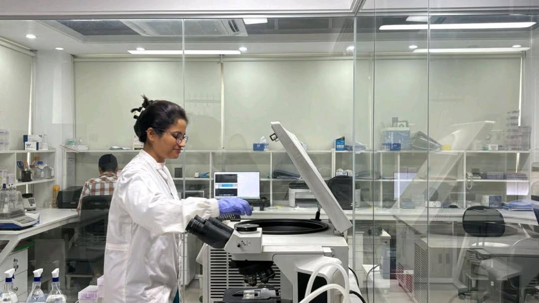 Meet the team behind our single cell genomics research at CHRF! CHRF is actively harnessing sing (2)