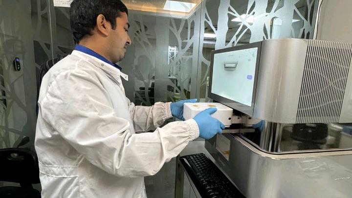 Meet the team behind our single cell genomics research at CHRF! CHRF is actively harnessing sing (3)