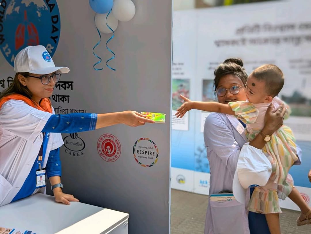 This year, the Child Health Research Foundation (CHRF) observed World Pneumonia Day through a se (3)