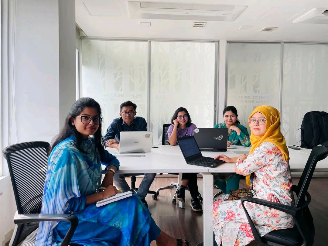 Meet our Data Science Team at CHRF!At CHRF, every dataset helps us understand infectious disease (3)